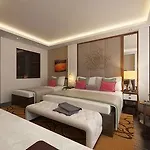 Rising Dragon Paradise Hotel